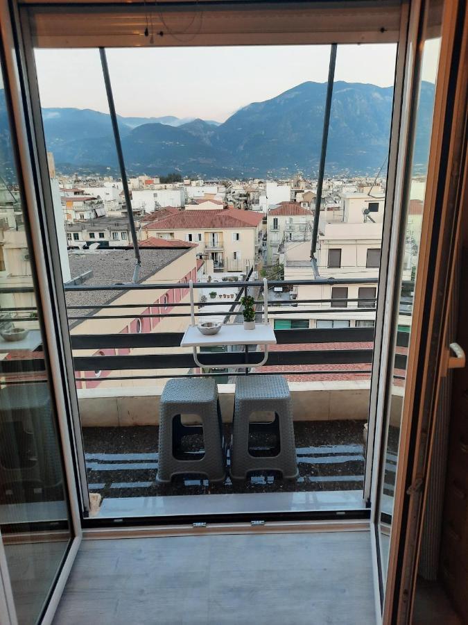 Cosy Apartment In The Heart Of The City كالاماتا المظهر الخارجي الصورة