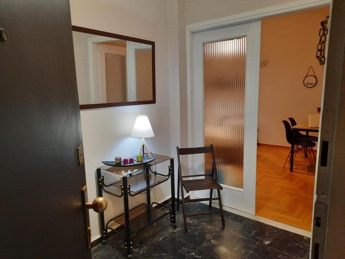 Cosy Apartment In The Heart Of The City كالاماتا المظهر الخارجي الصورة