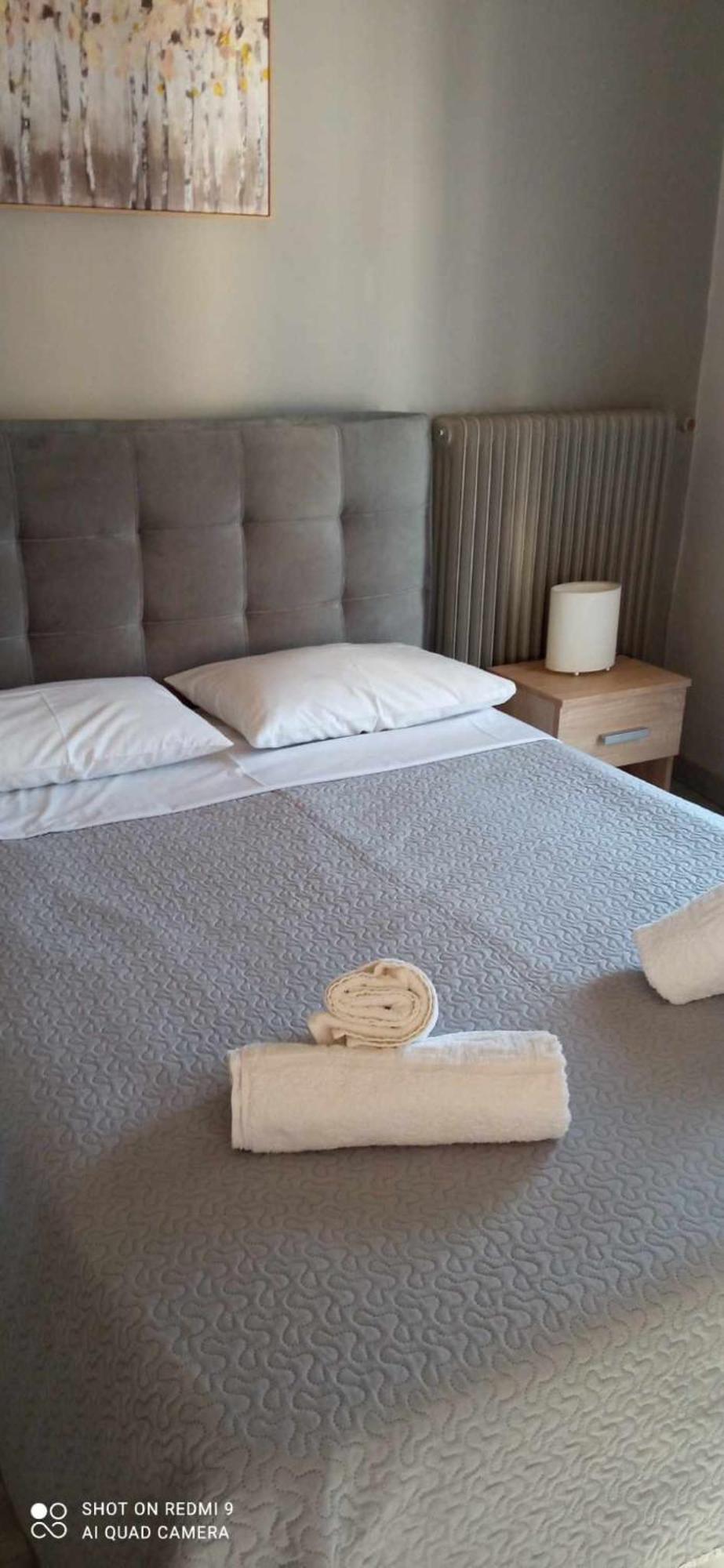 Cosy Apartment In The Heart Of The City كالاماتا المظهر الخارجي الصورة